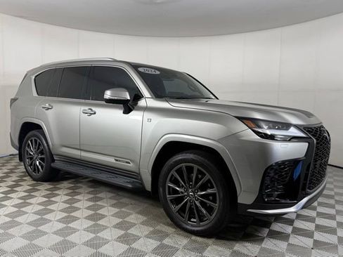 Used 2024 Lexus LX 600 F Sport AWD/4WD image 14