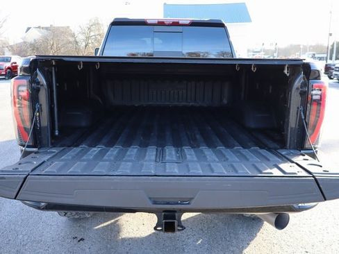 Used 2025 GMC Sierra 2500 AT4 w/ AT4 Premium Plus Package image 18