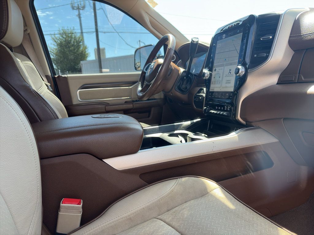 Used 2022 RAM 3500 Laramie AWD/4WD image 18