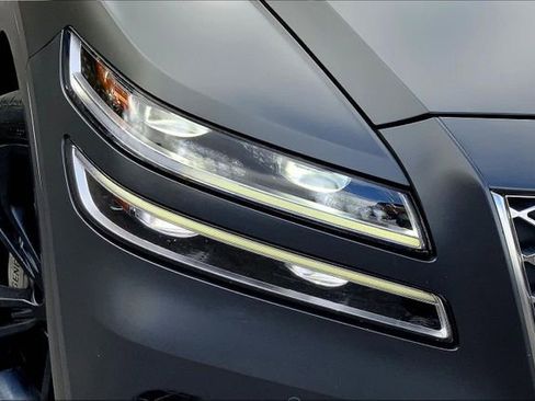 Used 2022 Genesis GV80 3.5T Prestige Signature image 7