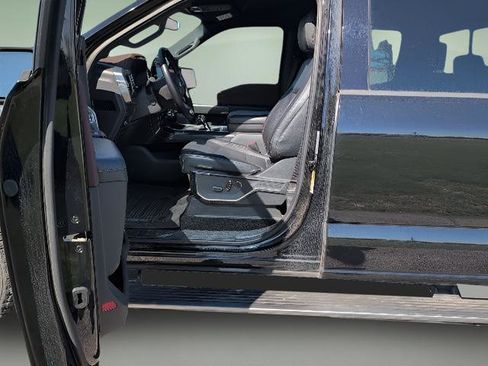 Used 2022 Ford F150 Lariat w/ Equipment Group 502A High image 10