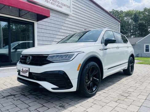 Used 2023 Volkswagen Tiguan SE R-Line AWD/4WD image 1