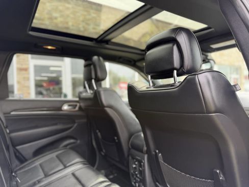 Used 2014 Jeep Grand Cherokee Overland AWD/4WD image 14