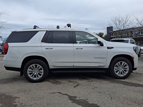 Used 2023 GMC Yukon SLT image 10