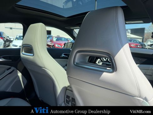 Used 2018 Mercedes-Benz CLA 250 4MATIC image 26