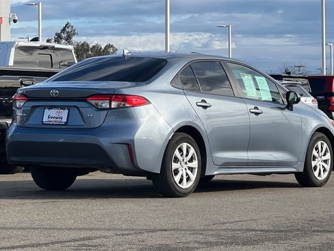 Certified 2025 Toyota Corolla LE image 5