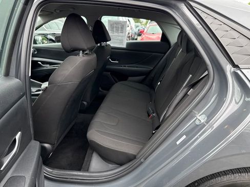 Used 2024 Hyundai Elantra SEL FWD image 14