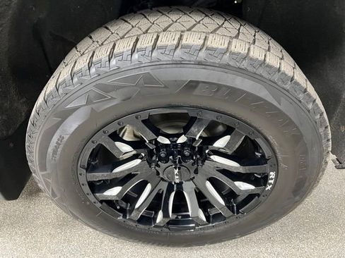 Used 2022 Chevrolet Silverado 1500 LT Trail Boss w/ Bed Protection Package image 16