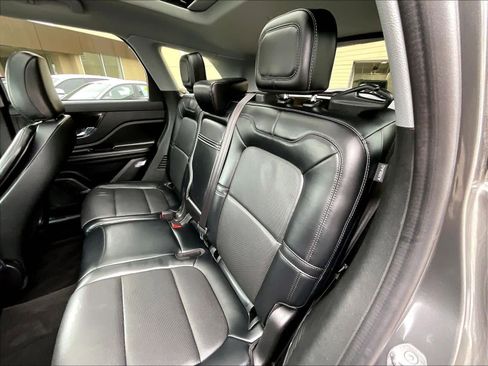 Used 2022 Lincoln Corsair AWD w/ Premium Package image 15