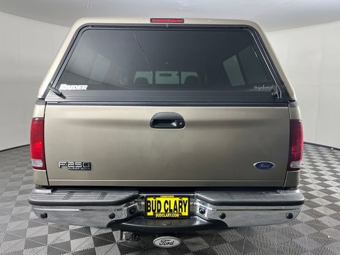 Used 2002 Ford F250 Lariat image 7