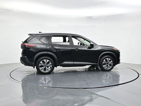 Used 2023 Nissan Rogue SV AWD/4WD image 2