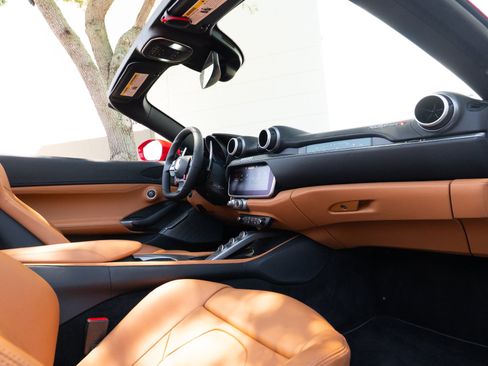 Used 2023 Ferrari Portofino M RWD image 73