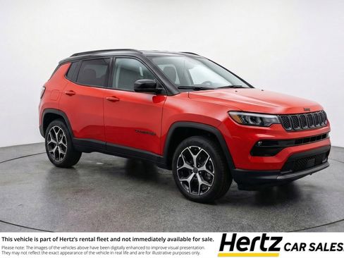 Used 2025 Jeep Compass Limited image 1