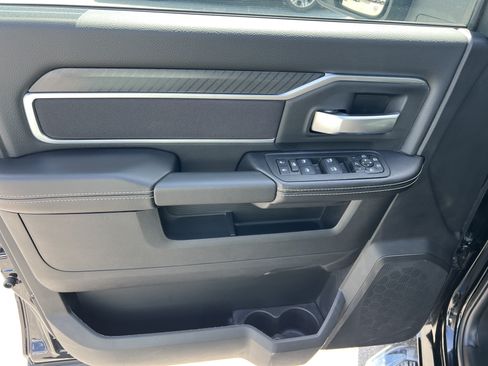 New 2026 RAM 2500 Big Horn AWD/4WD image 11