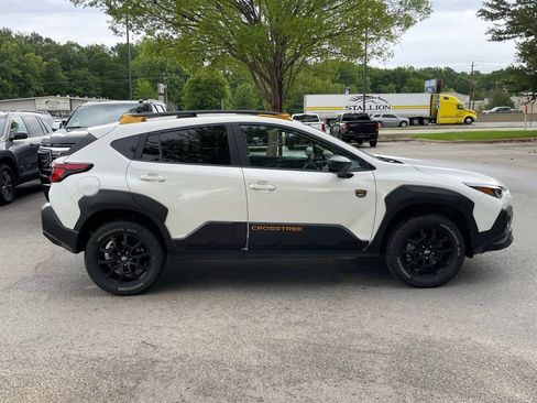 Used 2025 Subaru Crosstrek 2.5i Wilderness w/ Wilderness Package AWD/4WD image 9