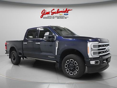 Used 2023 Ford F250 Platinum AWD/4WD image 2