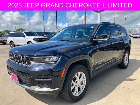 Used 2023 Jeep Grand Cherokee L Limited RWD image 3