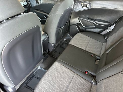 Certified 2023 Kia Soul EX FWD image 16