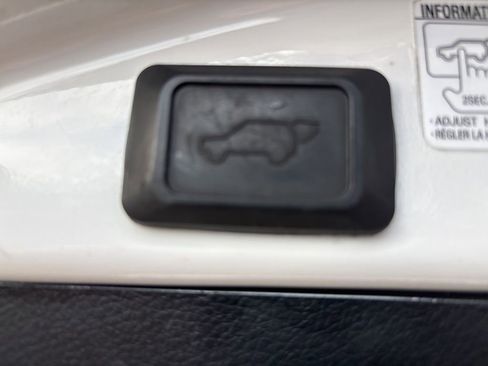 Used 2017 Toyota RAV4 SE w/ Power Special Value Package image 37