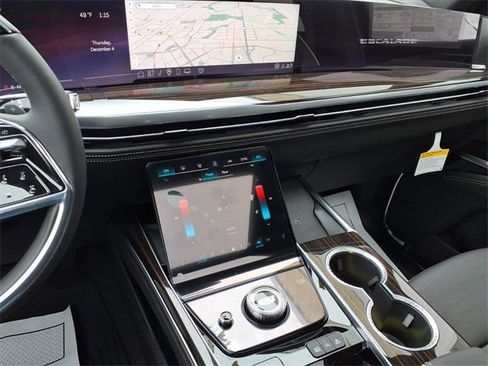 New 2026 Cadillac Escalade Luxury image 10