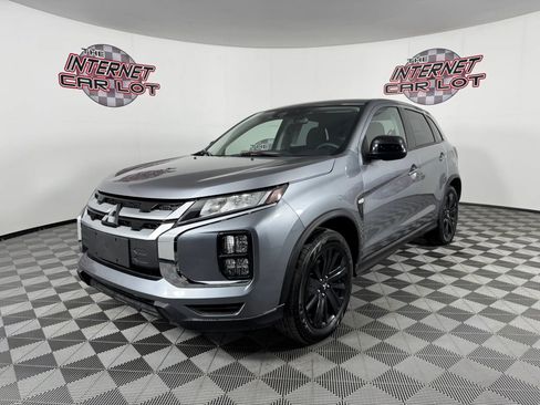 Used 2025 Mitsubishi Outlander Sport LE image 3