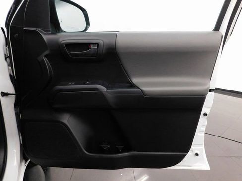 Used 2021 Toyota Tacoma SR image 31