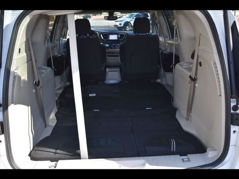 Used 2022 Chrysler Voyager LX w/ Fleet Security Group FWD image 20