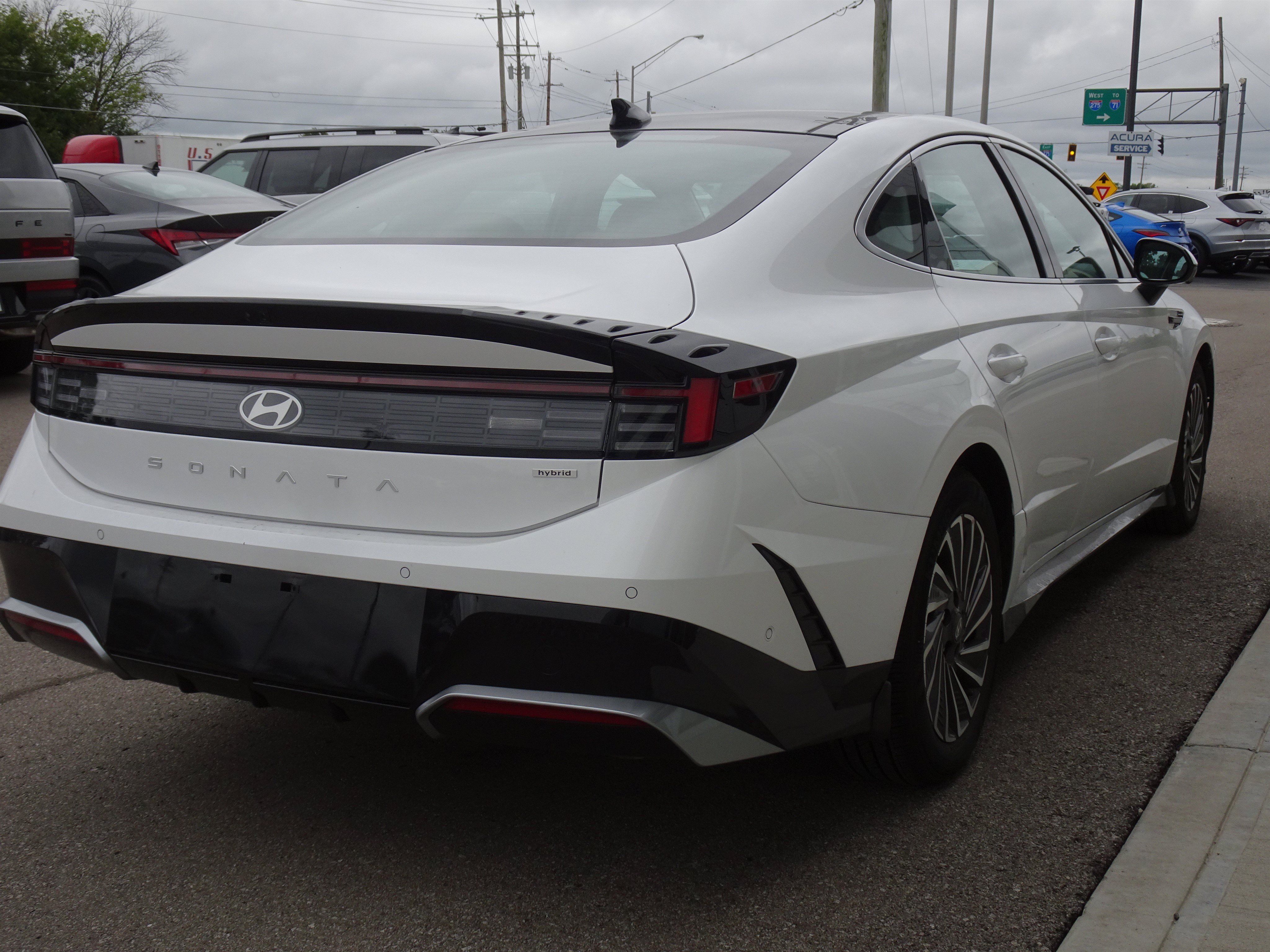 Used 2026 Hyundai Sonata Limited FWD image 5