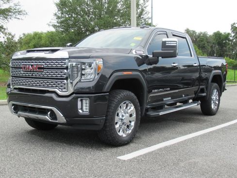 Used 2020 GMC Sierra 2500 Denali w/ Denali Ultimate Package AWD/4WD image 2