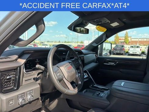 Used 2024 GMC Sierra 2500 AT4 w/ AT4 Preferred Package image 19