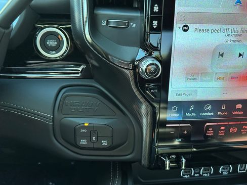 New 2026 RAM 2500 Limited AWD/4WD image 27