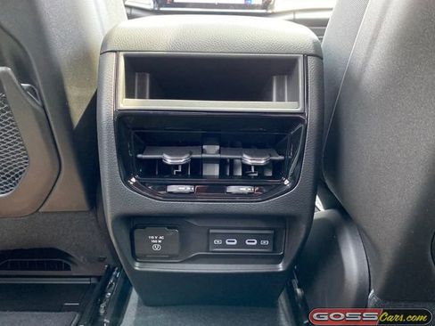 New 2026 Jeep Grand Cherokee Altitude AWD/4WD image 22