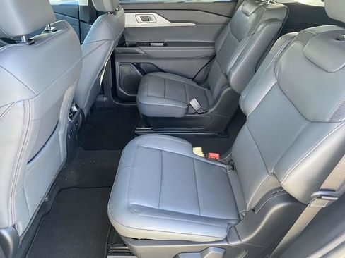 New 2026 Ford Explorer Active image 11