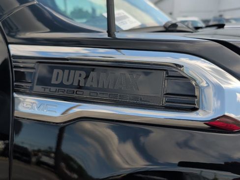 Used 2020 GMC Sierra 2500 Denali w/ Denali Ultimate Package image 11