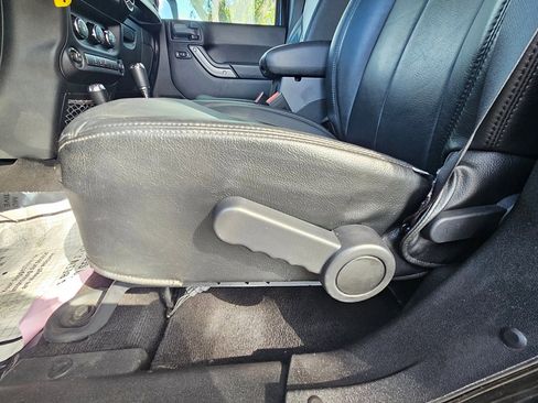 Used 2017 Jeep Wrangler Unlimited Sport w/ Quick Order Package 24S image 19