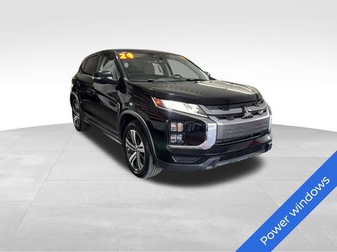Used 2024 Mitsubishi Outlander Sport SE AWD/4WD image 3