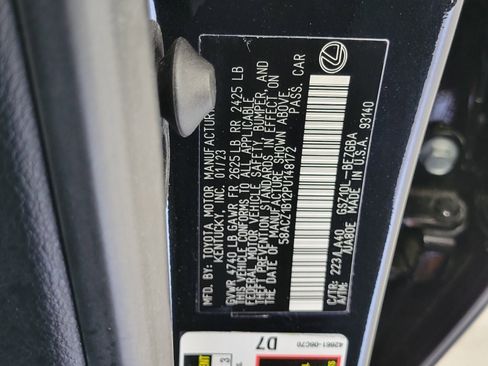 Certified 2023 Lexus ES 350 w/ Accessory Package (Z2) FWD image 19