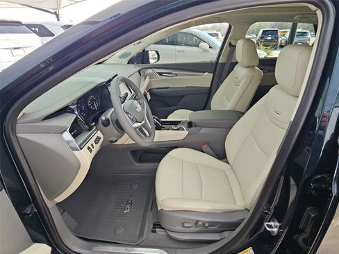 New 2026 Cadillac XT5 Premium Luxury w/ LPO, Floor Liner Package FWD image 9