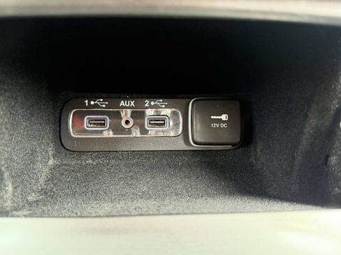 Used 2020 Jeep Grand Cherokee Limited AWD/4WD image 28