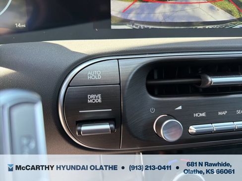 Used 2026 Hyundai Palisade SEL FWD image 29