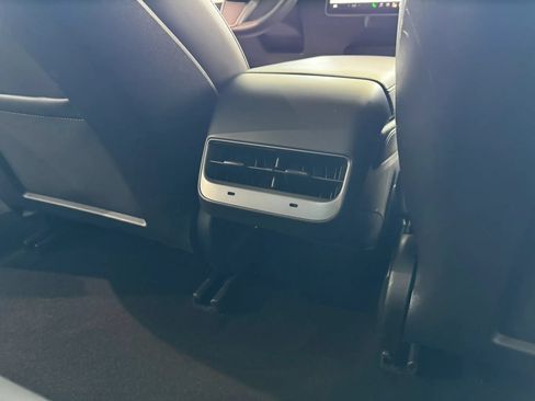 Used 2023 Tesla Model 3 Standard Range RWD image 16