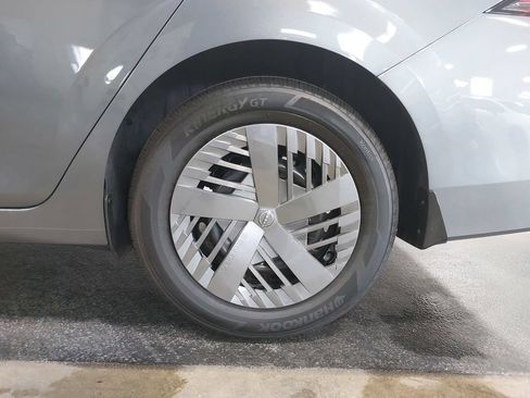 New 2026 Nissan Sentra SV w/ Floor Mat Package FWD image 33