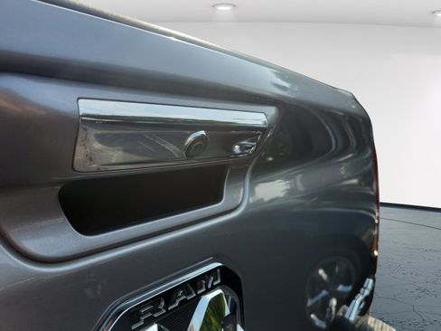 Used 2021 RAM 1500 Limited AWD/4WD image 11