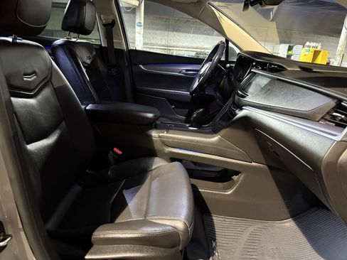 Used 2019 Cadillac XT5 Premium Luxury w/ Driver Assist Package image 31