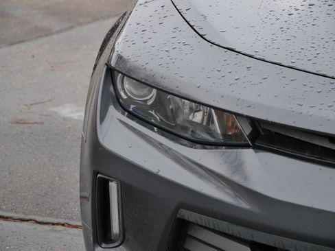 Used 2017 Chevrolet Camaro LT image 3