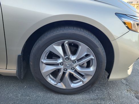 Used 2018 Honda Accord LX image 7