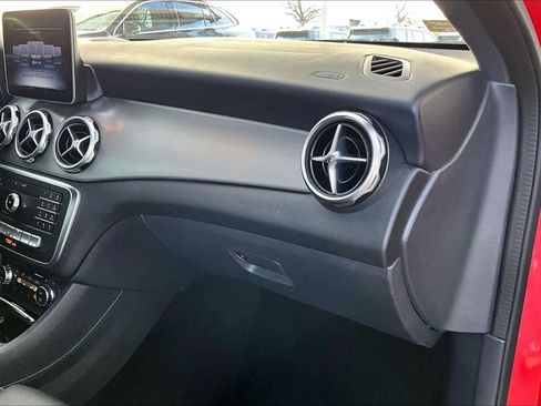 Certified 2020 Mercedes-Benz GLA 250 image 19