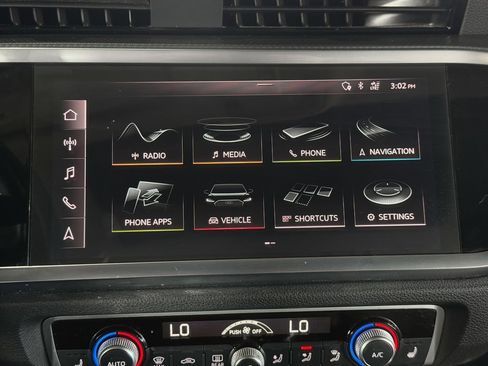 Used 2020 Audi Q3 2.0T Premium Plus w/ Premium Plus Package image 28