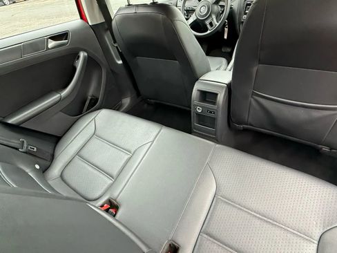 Used 2014 Volkswagen Jetta SE image 29