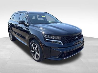 Used 2023 Kia Sorento S w/ Panoramic Sunroof Package
